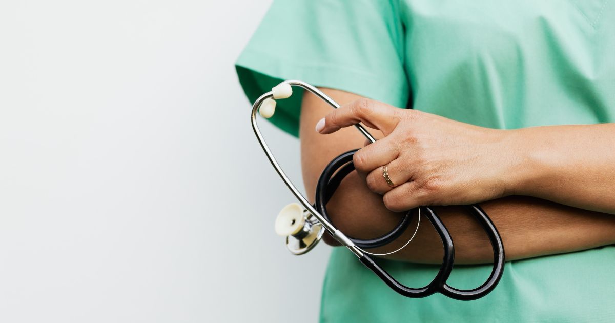 Prudencia médica: reflexionar antes de obedecer